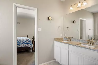 424 Eureka Court, Burleson, TX 76028 - Photo 22