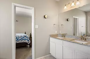 424 Eureka Ct, Burleson, TX 76028 - Photo 22