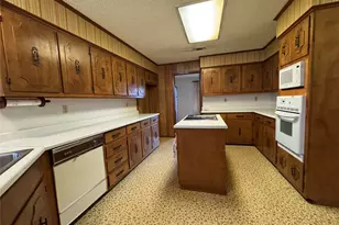 209 N Harrison St, Roxton, TX 75477 - Photo 12