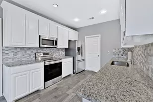 7340 Chambers Ln, Fort Worth, TX 76179 - Photo 8