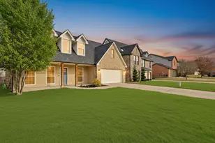 7340 Chambers Ln, Fort Worth, TX 76179 - Photo 2