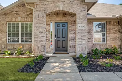 8204 Montecito Drive, Denton, TX 76210 - Photo 4