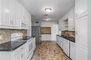 3558 South Dr, Fort Worth, TX 76109 - Photo 8