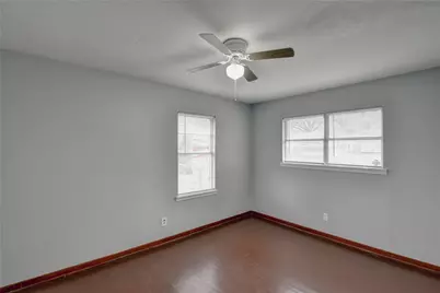 1002 N Stewart Court, Azle, TX 76020 - Photo 10