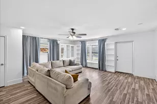 1407 Royal Dr, Kaufman, TX 75142 - Photo 2