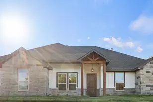 2636 County Rd 314, Cleburne, TX 76031 - Photo 2