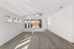 1636 Mdw Crst Dr, Aubrey, TX 76227 - Photo 10