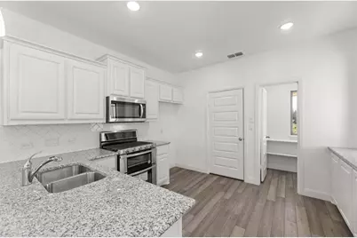 1636 Meadow Crest Drive, Aubrey, TX 76227 - Photo 6