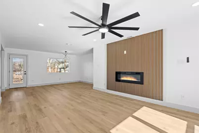 2011 E Park Row Drive, Arlington, TX 76010 - Photo 14