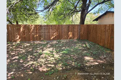 515 Gibbins Court #515-517, Arlington, TX 76011 - Photo 6