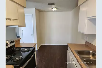 515 Gibbins Court #515-517, Arlington, TX 76011 - Photo 4