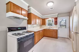 2631 Danny Ln, Farmers Branch, TX 75234 - Photo 6