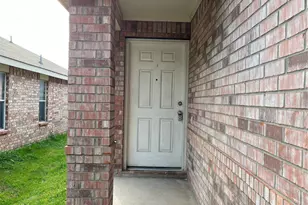 8921 Sun Haven Way, Fort Worth, TX 76244 - Photo 2