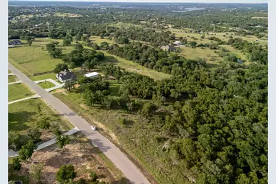 2124 Lacee Court, Granbury, TX 76048 - Photo 12