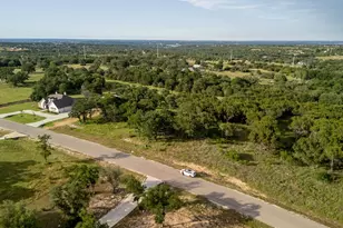 2124 Lacee Ct, Granbury, TX 76048 - Photo 1