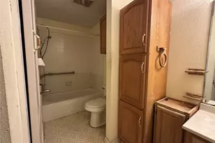 206 Senter Valley Rd, Irving, TX 75060 - Photo 10