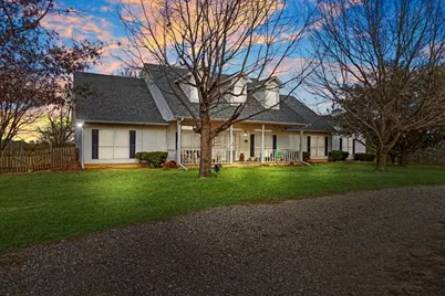 1044 County Road 3230, Windom, TX 75492 - Photo 2