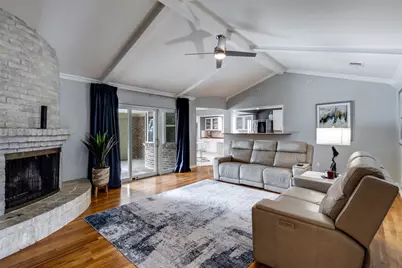 9352 Heatherdale Drive, Dallas, TX 75243 - Photo 10