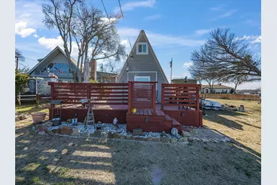 611 Elm Circle, Lake Bridgeport, TX 76426 - Photo 4