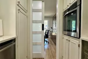 1116 Willow Creek Rd, Cleburne, TX 76033 - Photo 8