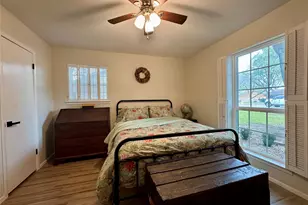 1116 Willow Creek Rd, Cleburne, TX 76033 - Photo 16