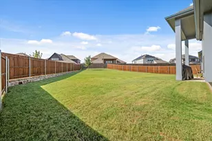 933 Homestead Dr, DeSoto, TX 75115 - Photo 30