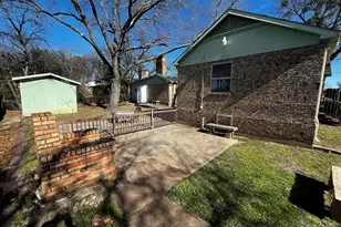 923 N 9th St, Midlothian, TX 76065 - Photo 18