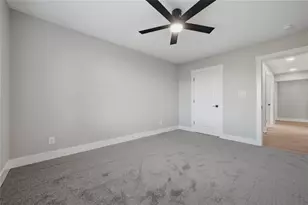 1921 N Woods St, Sherman, TX 75092 - Photo 14