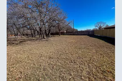 105 Laguna Vista Court, Chico, TX 76431 - Photo 2