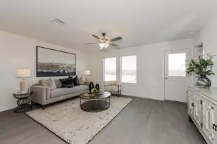 2709 Center Creek, Benbrook, TX 76108 - Photo 4