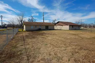 606 E Broad St, Forney, TX 75126 - Photo 18