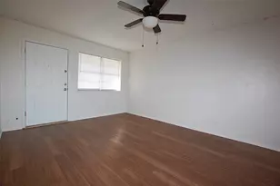 606 E Broad St, Forney, TX 75126 - Photo 4