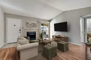 1812 E Northgate Dr, Irving, TX 75062 - Photo 10