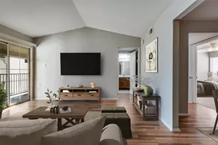 1812 E Northgate Dr, Irving, TX 75062 - Photo 1