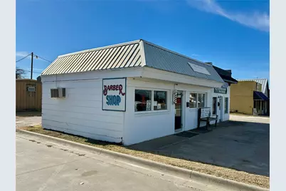 103 W Highway 82, Nocona, TX 76255 - Photo 2