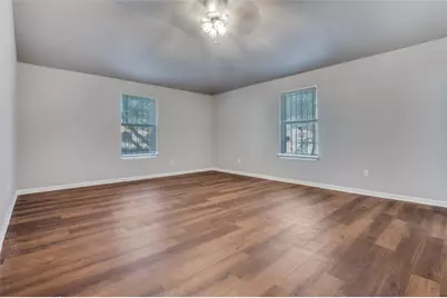 3919 Mehalia Drive, Dallas, TX 75241 - Photo 10