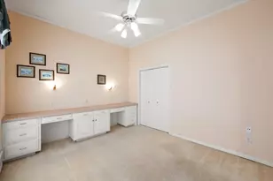 1014 Village Green Ct, Arlington, TX 76012 - Photo 10