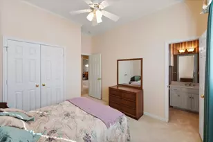 1014 Village Green Ct, Arlington, TX 76012 - Photo 36