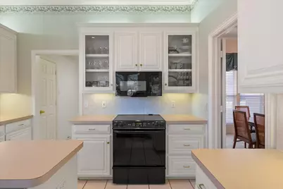 1014 Village Green Court, Arlington, TX 76012 - Photo 26