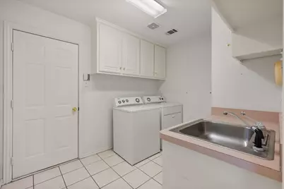 1014 Village Green Court, Arlington, TX 76012 - Photo 38