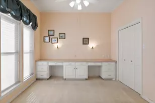 1014 Village Green Ct, Arlington, TX 76012 - Photo 12