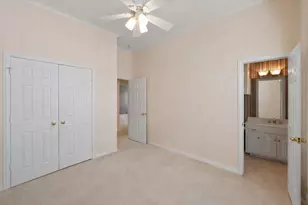 1014 Village Green Ct, Arlington, TX 76012 - Photo 36