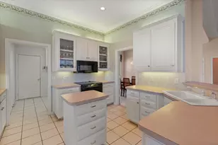 1014 Village Green Ct, Arlington, TX 76012 - Photo 24