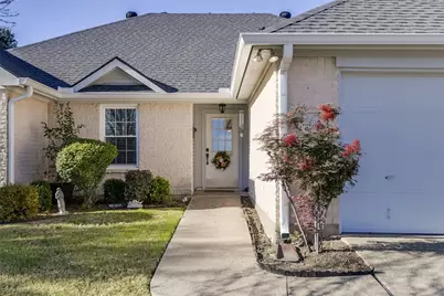 603 Columbia Avenue, Waxahachie, TX 75165 - Photo 2