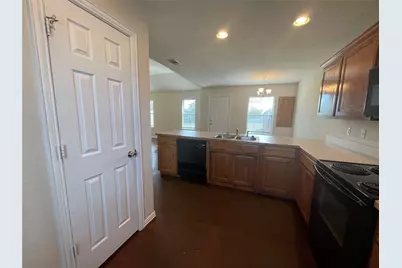 100 Crossbow Court #102, Weatherford, TX 76088 - Photo 6