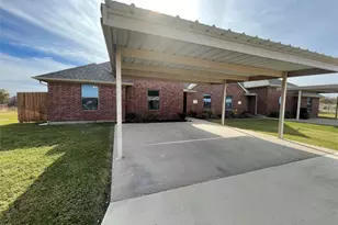 100 Crossbow Ct, Weatherford, TX 76088 - Photo 2