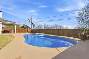 629 Owens Dr, Crowley, TX 76036 - Photo 20