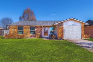 1725 Whiteoak Dr, Garland, TX 75040 - Photo 1