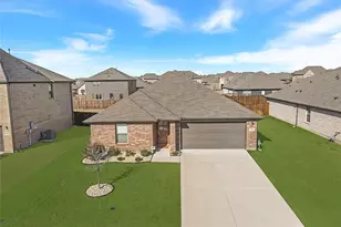 544 Hickory Rdg Dr, Van Alstyne, TX 75495 - Photo 4