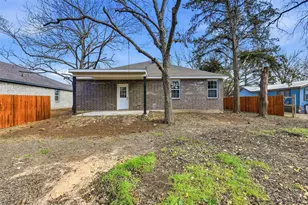 308 Lewis St, Cleburne, TX 76031 - Photo 20